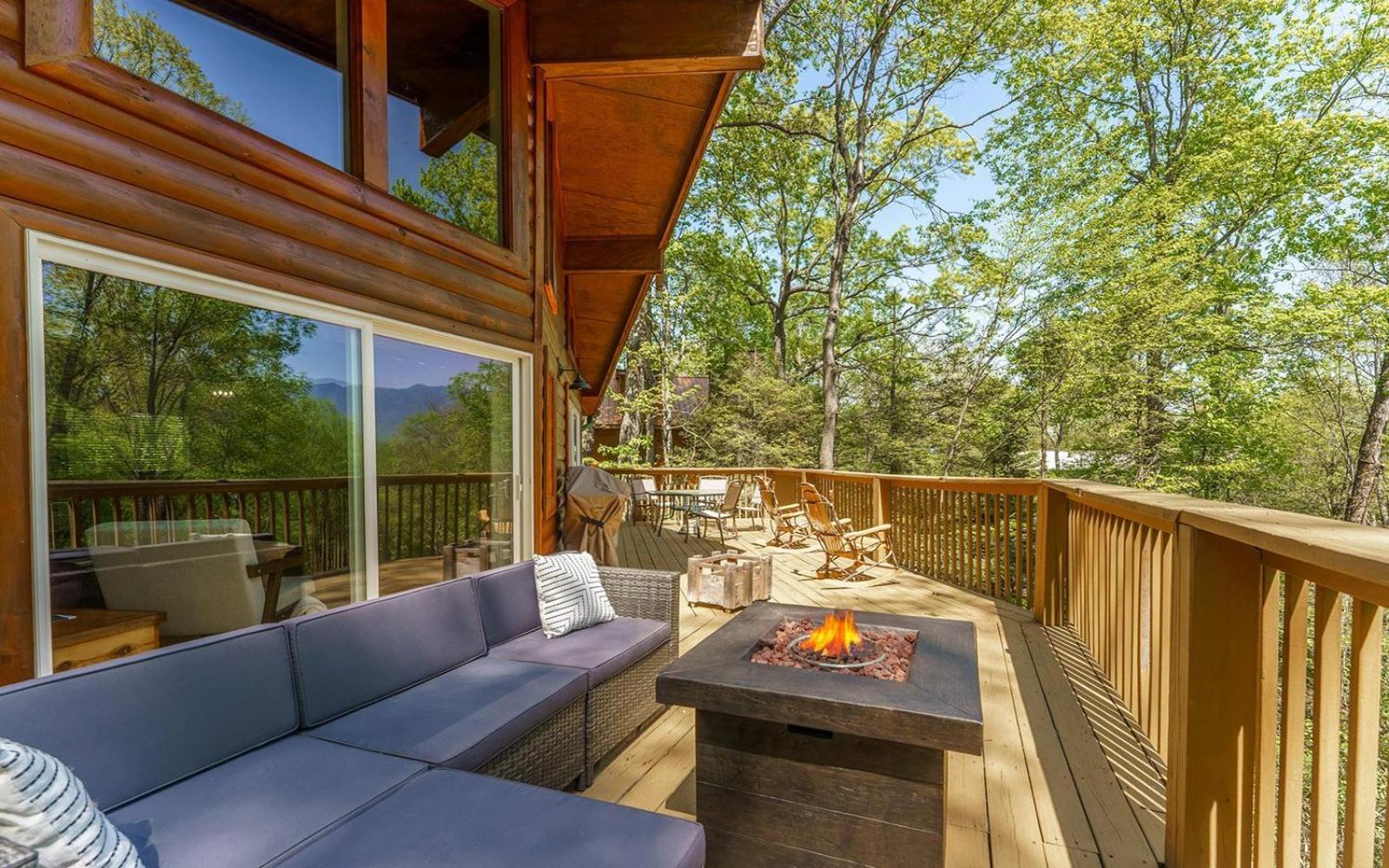 Grand Ole Chalet - Mt Viewsfireplacefirepitarcade Гатлинбург Экстерьер фото