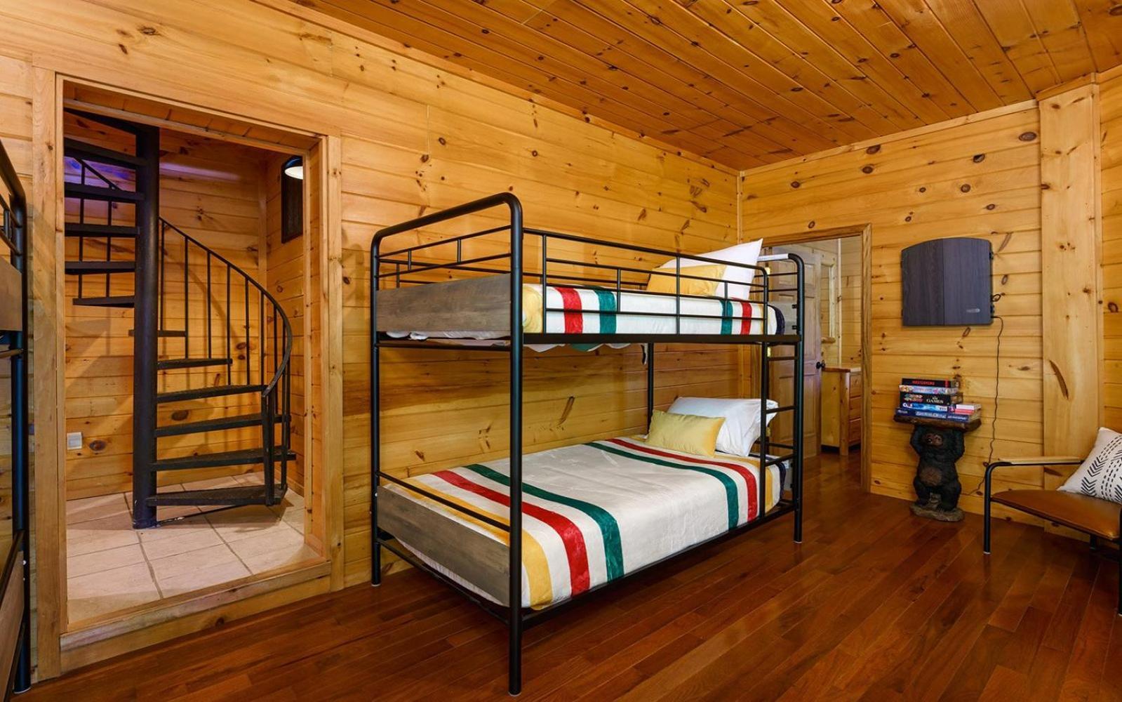 Grand Ole Chalet - Mt Viewsfireplacefirepitarcade Гатлинбург Экстерьер фото